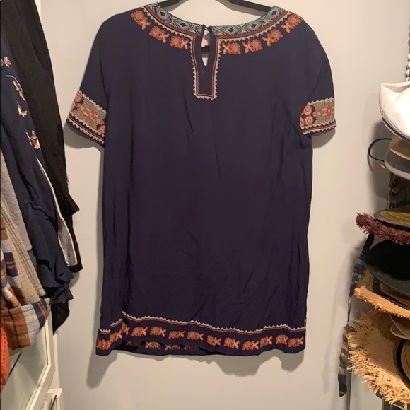 Tunic - Picture 3 of 3